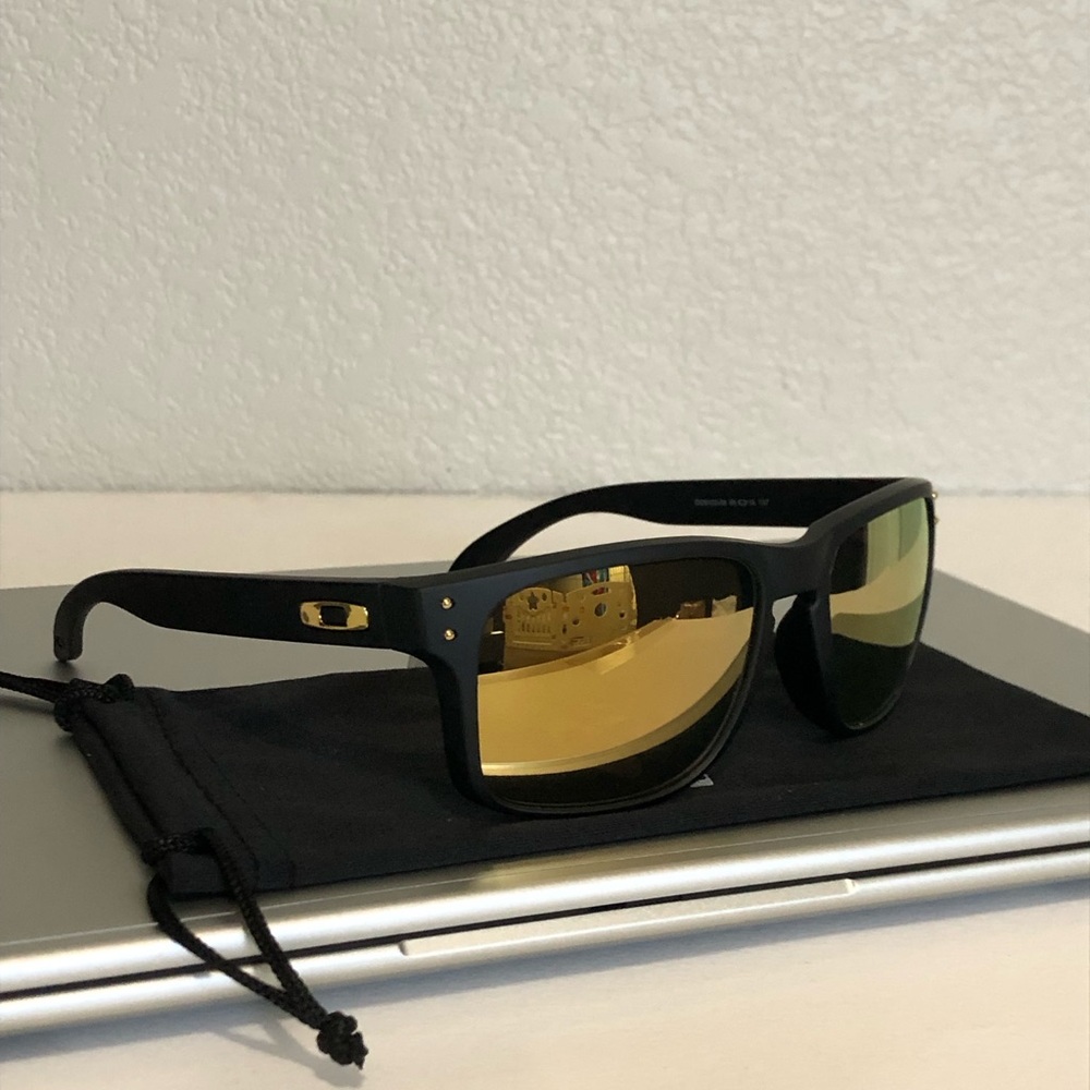 POLARIZED OAKLEY Holbrook Prizm 24k Sunglasses